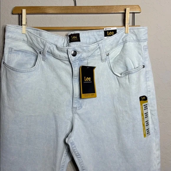 Lee Legendary Women’s Moon light Mid-rise straight crop Jeans. NWT Sise 16 M - Picture 4 of 12
